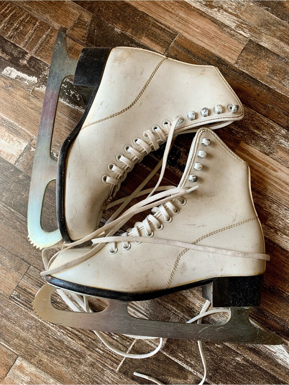CCM Girls Ice Skates